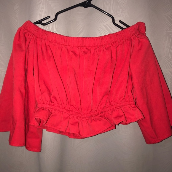 Red fashion nova off the shoulders top! - Picture 4 of 6